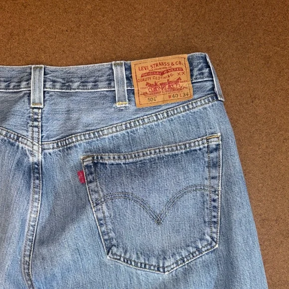 Levi's 501 Men's Straight Jeans in Medium Blue 40x34 - Picture 5 of 14